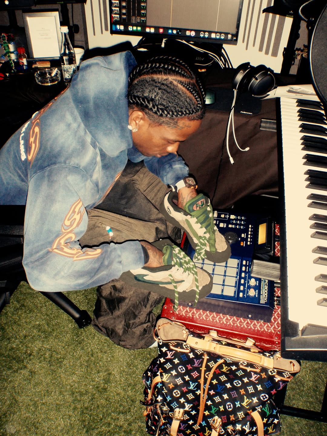 Travis Scott Teases CPFM x Nike Flea 1 Collaboration in Cryptic Instagram Post